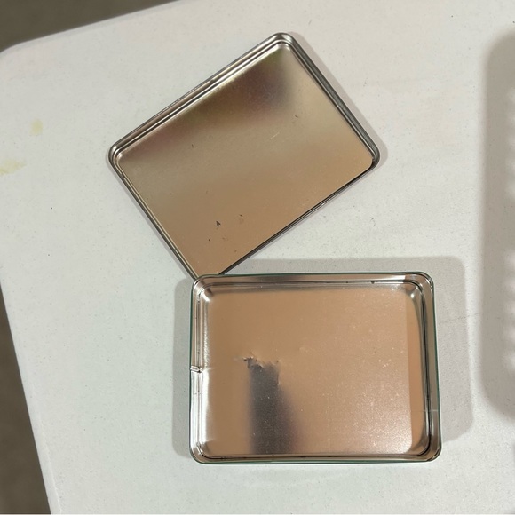 Toll House Cookie Tin - Picture 3 of 3